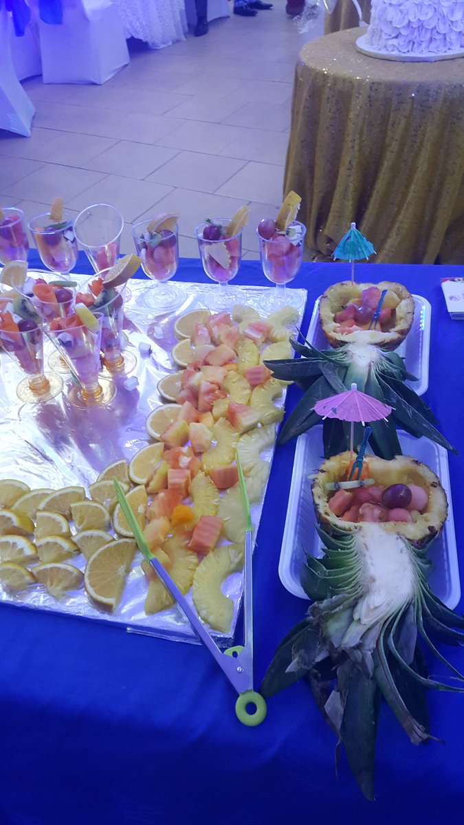 FruitBoxNg's tweet photo. Eating lots of #fruits is one of the tried and proven recommendations for a #healthydiet #fruitcups #pineappleboat #fruitbouquet #abuja https://t.co/l6fNVqsrZj