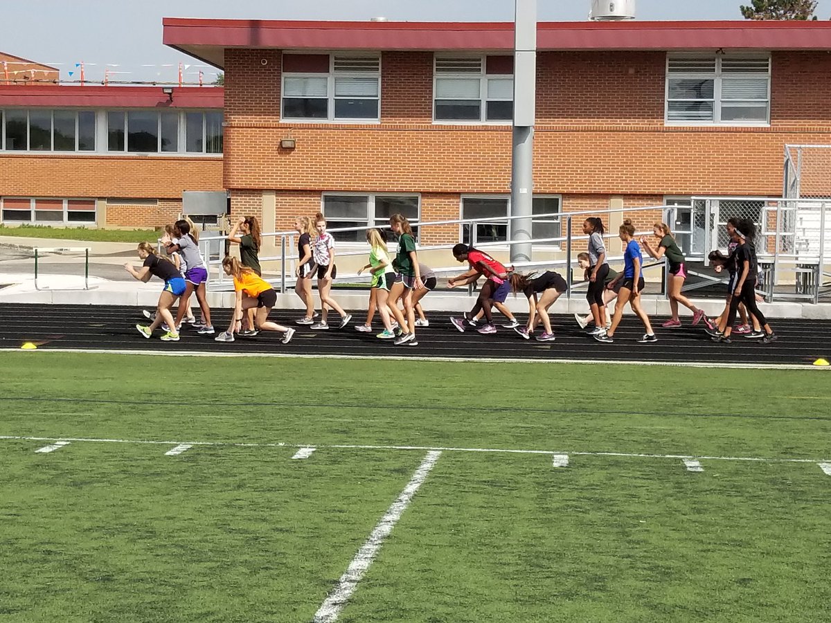 GCHSGirlsTrack's tweet photo. When your outside for football practice and a girls track workout breaks out! #offseasoncommitment #puttinginwork #PROUD https://t.co/I5Ym9aykZ5