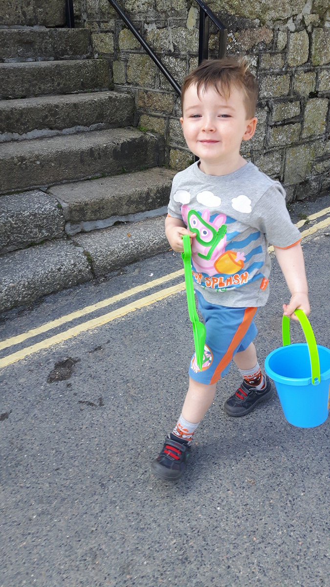 WWClaires's tweet photo. Fab hols & Cornish treats aplenty with the energy to chase my very lively 3 year old thanks to Weight Watchers! #wwuk #family #71lbsdown https://t.co/LJdoLpuwZ7