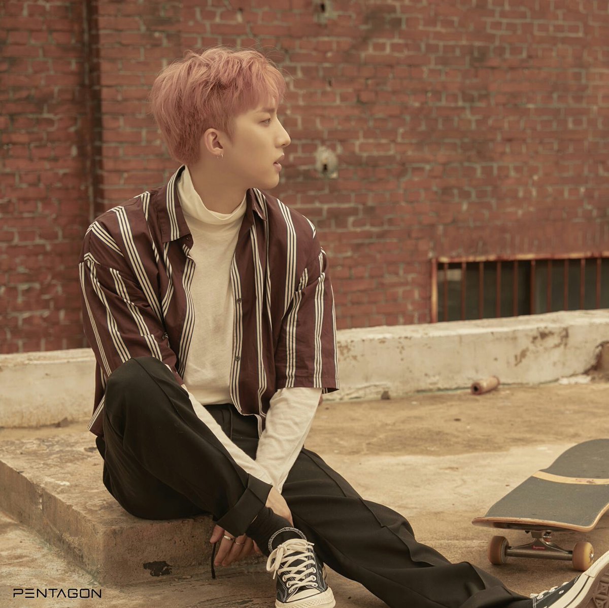 k_lockskl's tweet photo. 🍁 #PENTAGON (#DEMO_01) Icons &amp; Header (3/3) 🍁
- rt if u save
- do not repost/edit
- cr to the owners 
~moomie https://t.co/eVRyK0lTZS