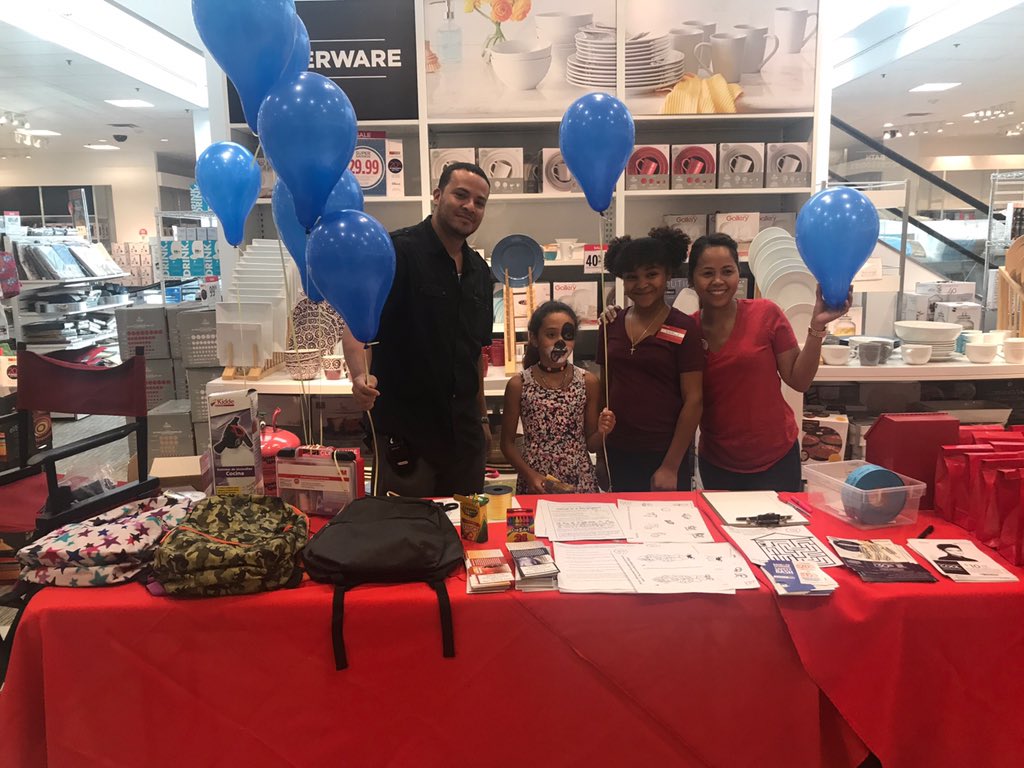 jcp2297JC's tweet photo. Back to school safety event in Jersey city @MissyIoanna @JoeMcFarlandJCP @vinnyjcpenny https://t.co/DyAB9FyVsG