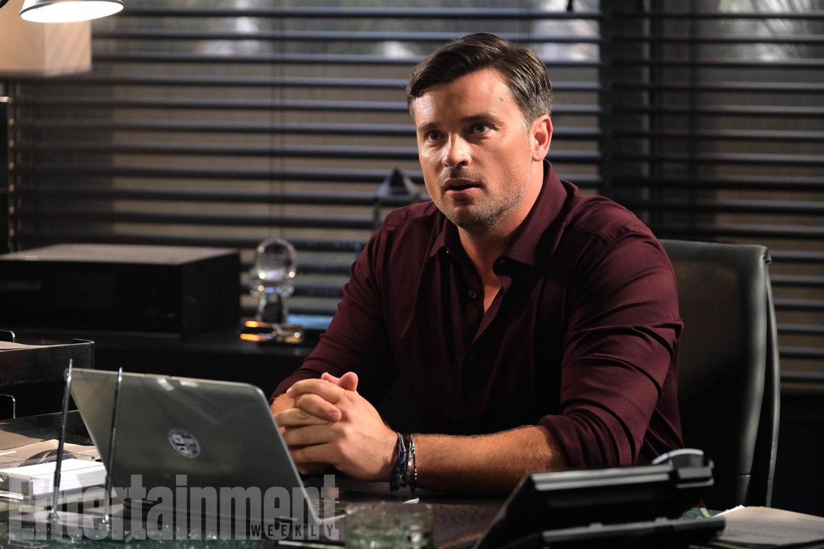 TeamTWB's tweet photo. First look at Smallville's Tom Welling in Lucifer
https://t.co/tUjv7t3SB7 https://t.co/lsfjjOsvWz