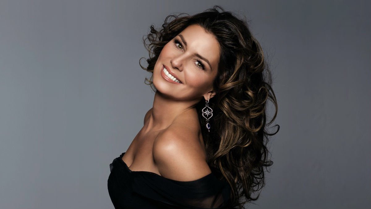 Happy 52nd to the timeless beauty Shania Twain born August 28, 1965    