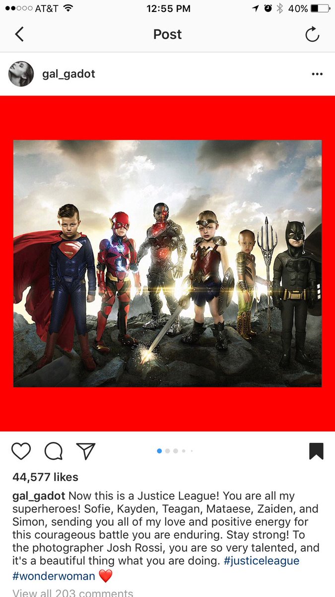 Andrewlslc's tweet photo. Sofie's idol read her story! #WonderWoman #therealwonderwoman #sofiestrong #JusticeLeague #cancersucks https://t.co/sS5RYMSJLW