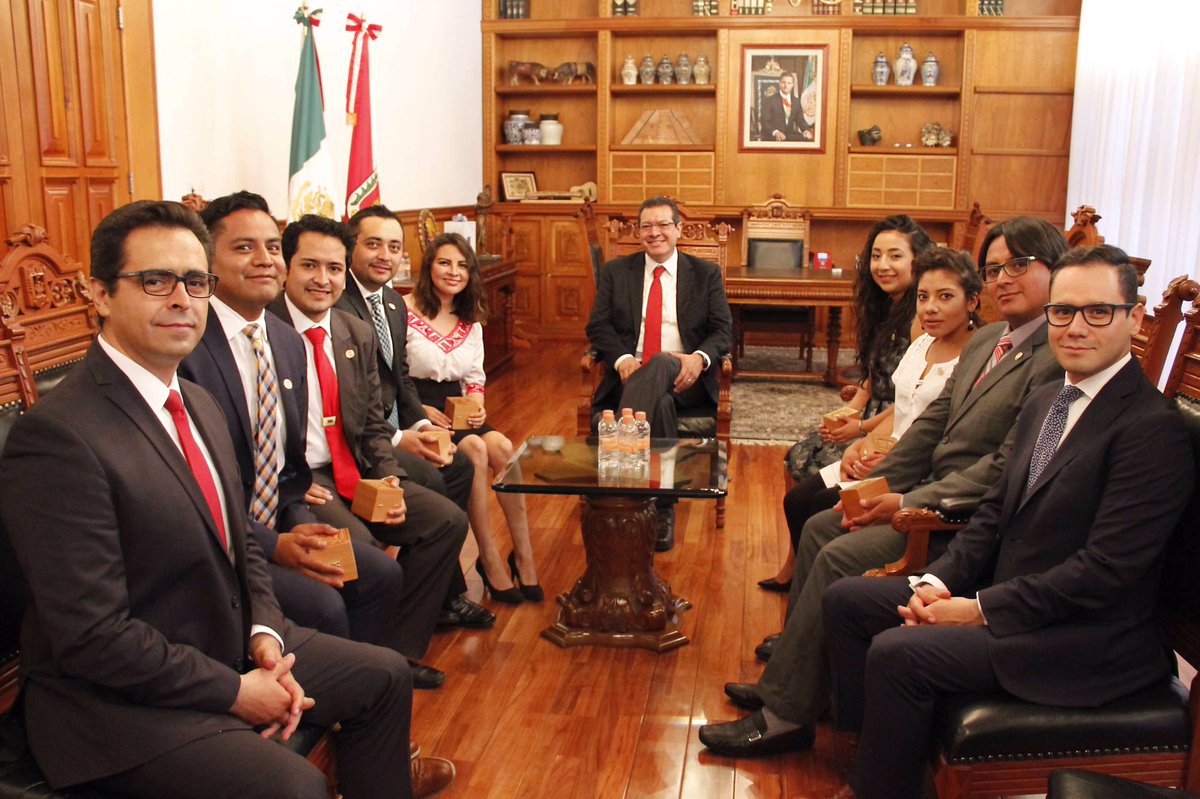 GobTlaxcala's tweet photo. El talento de los jóvenes refleja lo que es #Tlaxcala: Gobernador @MarcoAMena 
#ConstruirYCrecerJuntos https://t.co/kG3J5QCzgK