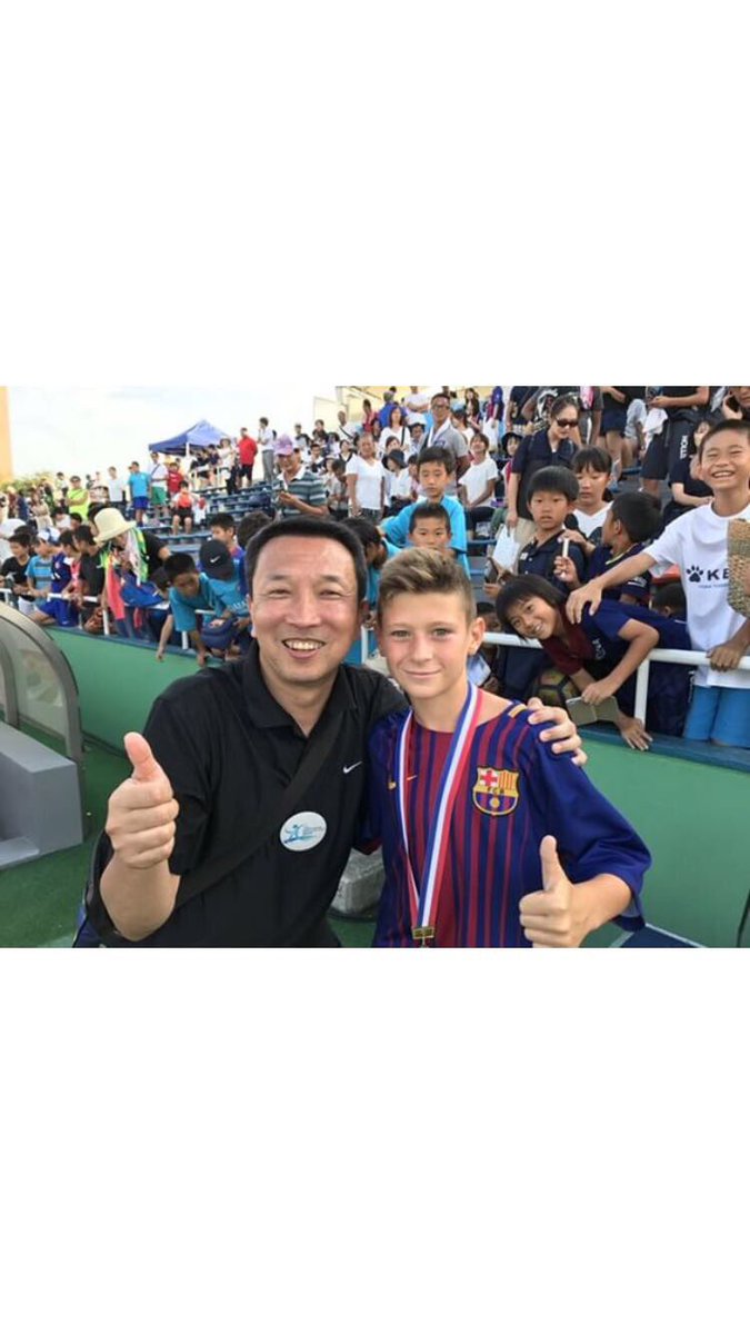 _elliot10's tweet photo. Campeones del torneo U-12 Junior Soccer World Challenger 2017. 

Gran experiencia en Japón. ⚽️💪🏾 🔵🔴Gracias @dlnfutbol .👍🏾 https://t.co/YFVLPMEMuI