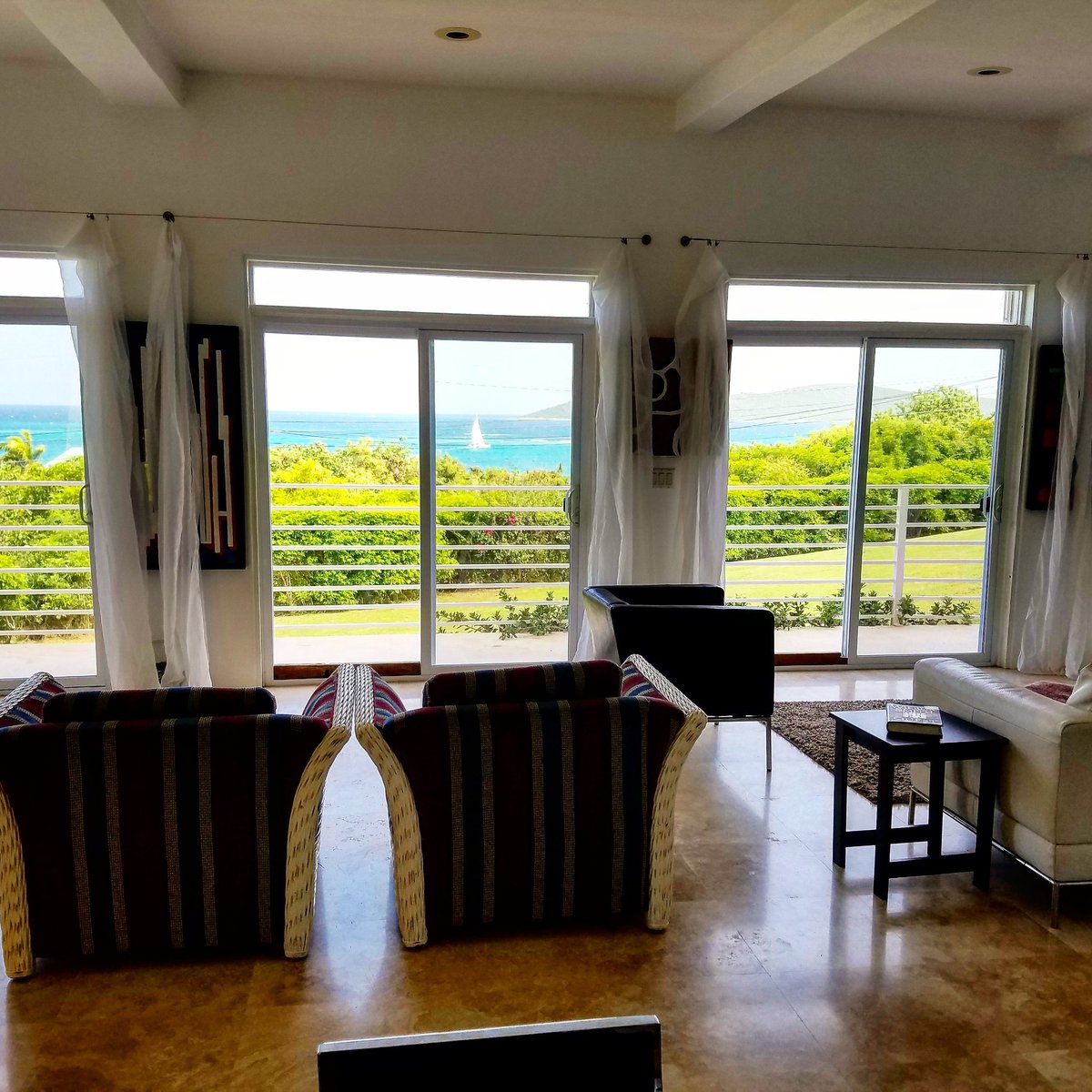 7artistai's tweet photo. Work smarter;  #invest. #modern #villa #forsale in #paradise #eastend #USVI #telecomute #awesome #oceanviews. #beach across the street =i https://t.co/IvREpU8Ht4