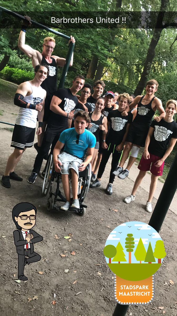 TheoBovens's tweet photo. In Stadspark #tips4theo opgehaald bij #BarbrothersUnited en #thuisvoorjongeren https://t.co/AcBys1IEdH
