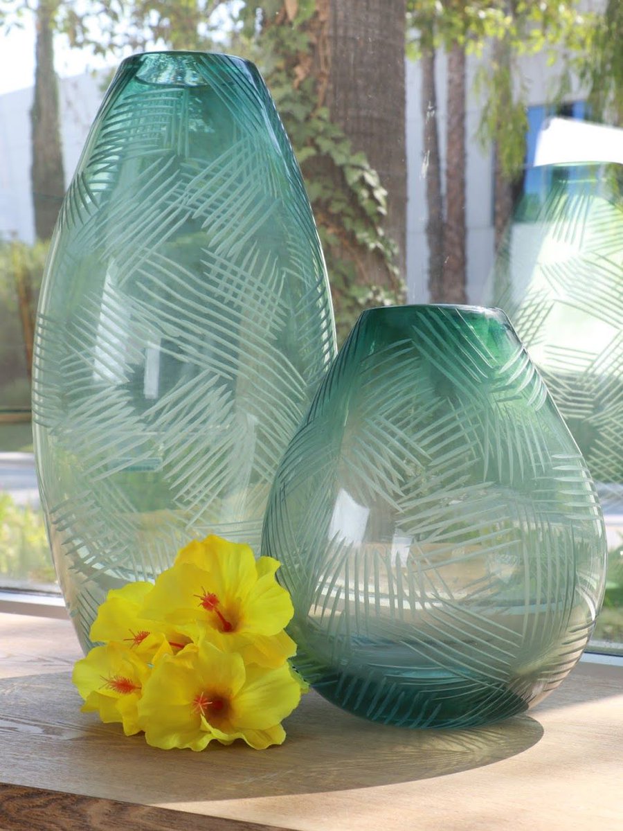 TICweb's tweet image. Looking for the right vase to complete your designed space? Visit ImportCollection.com today! Items featured: 49-457 &amp;amp; 49-458