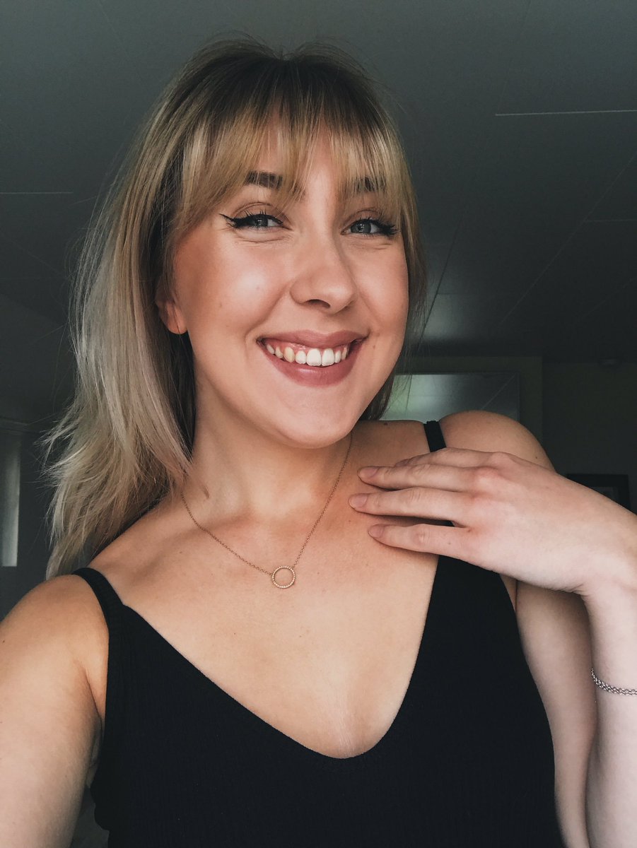 sleeplessdolan's tweet photo. cheesin' because it's the best day of the week! happy tuesday babes! 

#dolantwinstuesday #tuesdayselfie
[ @GraysonDolan @EthanDolan ] https://t.co/HdSz2Iehfg