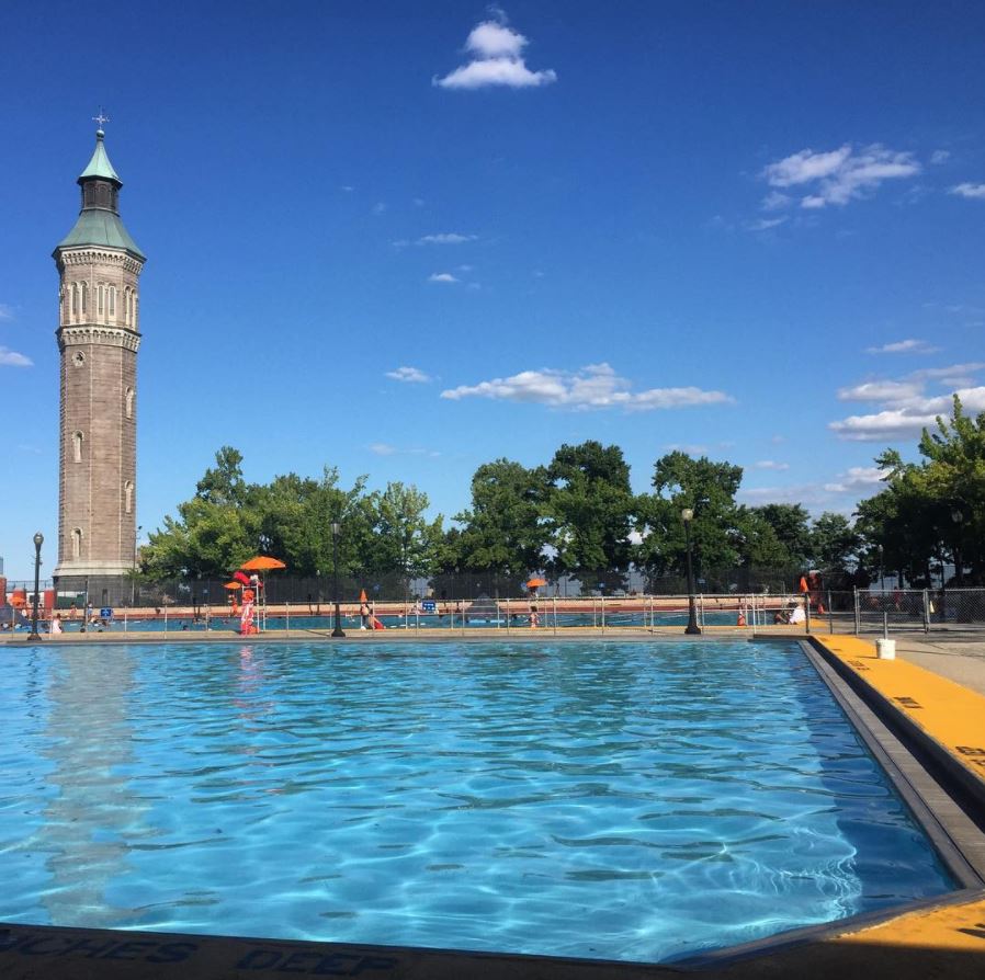 StellarMgmtNYC's tweet photo. Beat the heat by taking a dip in an #NYCpool! At #HighbridgePool you can take a swim & get a great view of NYC's oldest bridge. https://t.co/7J330G1fct