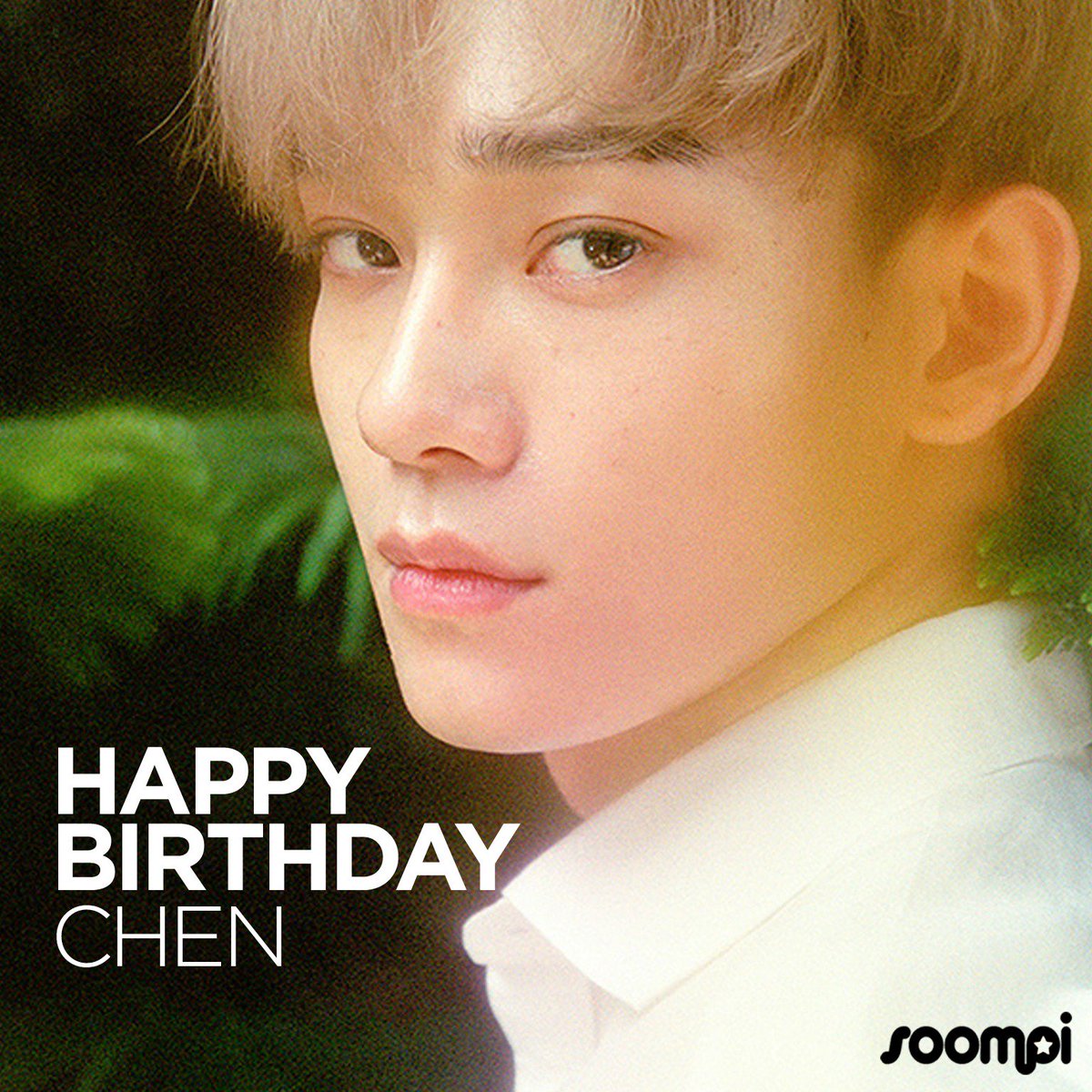 soompi's tweet photo. Happy Birthday to #EXO's Chen! #HappyChenDay! 🎉 Catch up with him: https://t.co/kMmR3ODbqV https://t.co/FZJYuaYvvd