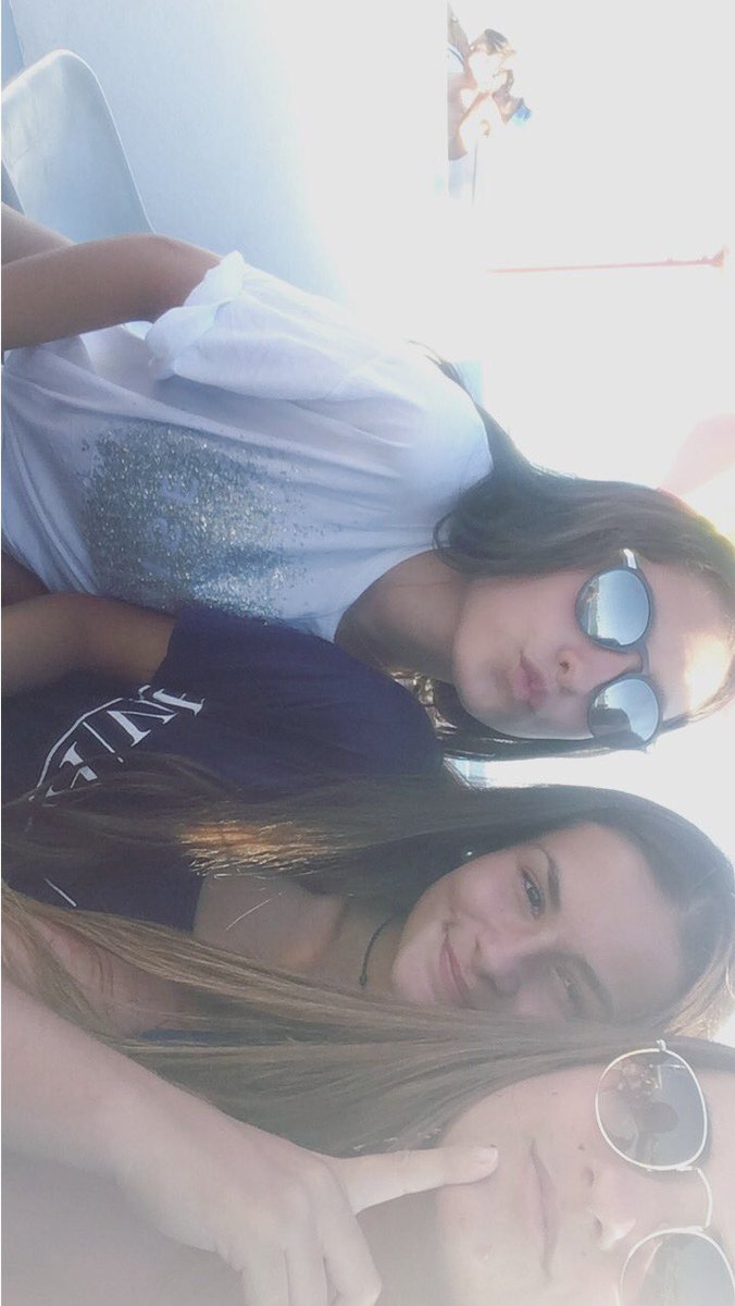 _l7ura's tweet photo. 0:00 mis chiquitas favoritas!!!!!!!!!! 💛💜 #nonecesitomás #tabarqueo⁉️ #misbebotas💥 https://t.co/qwXEQj8k66