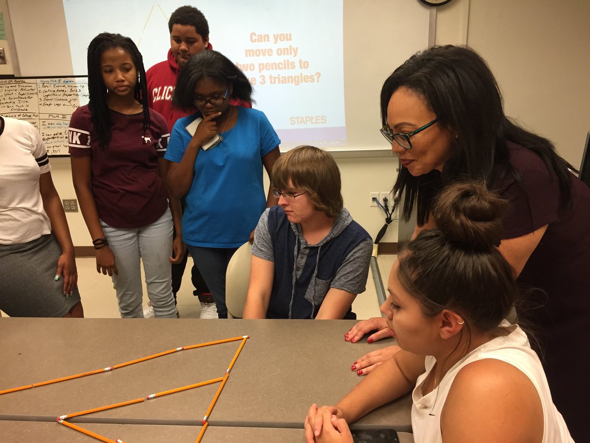 scontrerasPhD's tweet photo. @GCSchoolsNC #GCSFIRSTDAY2017 Students in math at Middle College at GTCC-High Point solving how to create 3 triangles moving only 2 pencils. https://t.co/L0CcWXwZkT