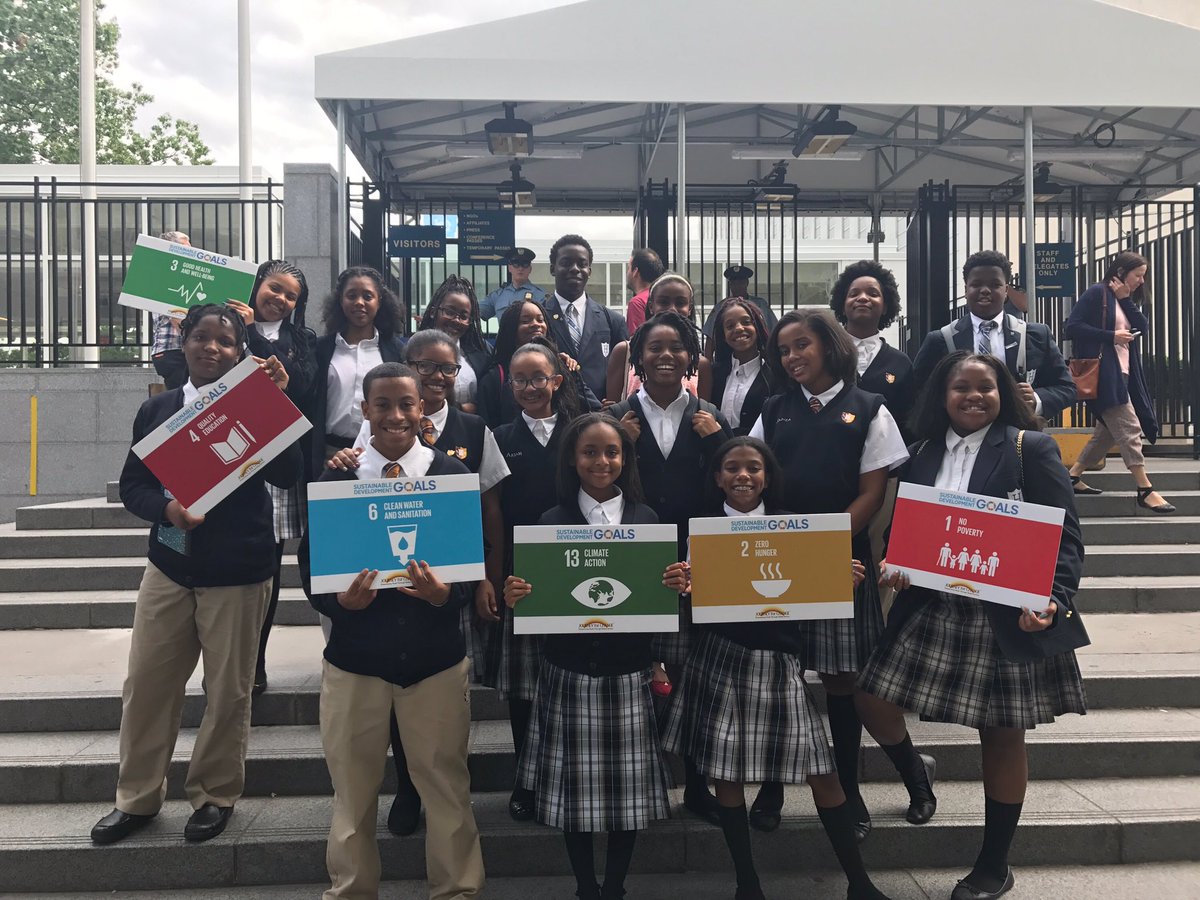 Journey4Change's tweet photo. @Journey4Change was honored to meet w/@AmbMKamau @KenyaMissionUN to discuss the #SDG's & tour @UN! @DrStevePerry #CapPrep #UnitedNations https://t.co/b3i9f0L79o