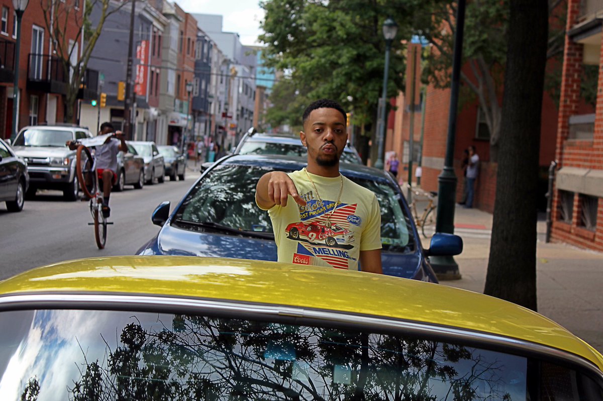 Internal_Rhyme's tweet photo. #YellowDaze shoot ✨
Model: @HarveyCash
DM or email at internalrhymemusic@gmail.com for affordable photo sessions 📸 https://t.co/diYCHTRM5G