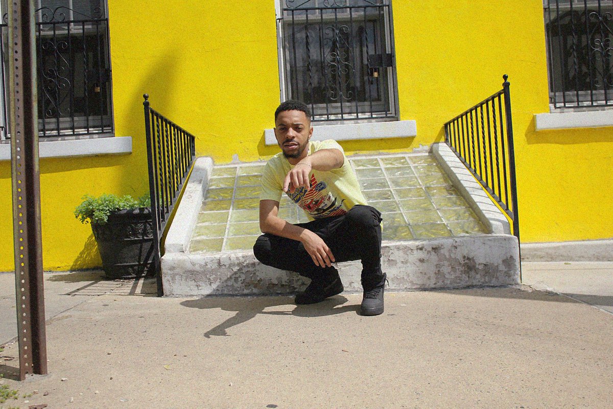 Internal_Rhyme's tweet photo. #YellowDaze shoot ✨
Model: @HarveyCash
DM or email at internalrhymemusic@gmail.com for affordable photo sessions 📸 https://t.co/diYCHTRM5G