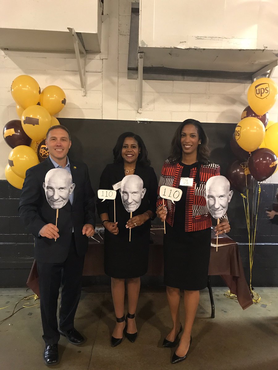 CP_UPSers's tweet photo. Lights, Camera, Photo booth! 😂🎉📷 #UPS110 https://t.co/c4cdvfEiUI