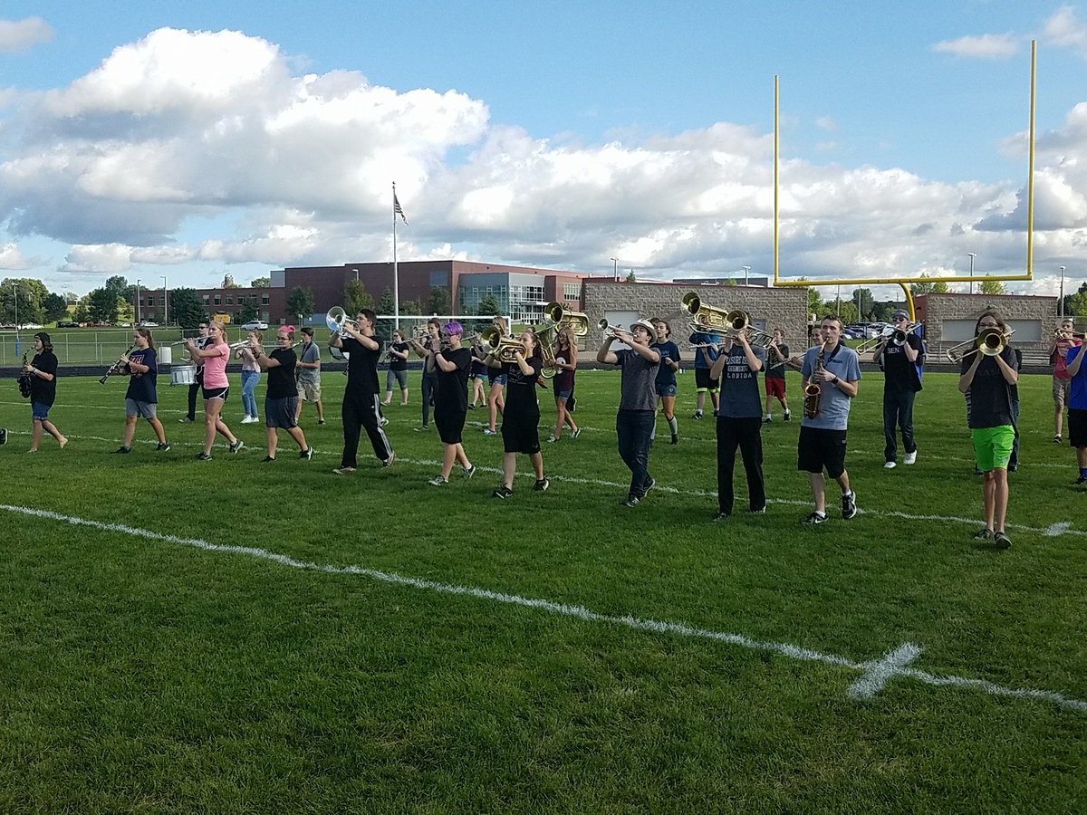 rogershighband's tweet photo. The Marching Royals in action! https://t.co/u61OTKWe1C