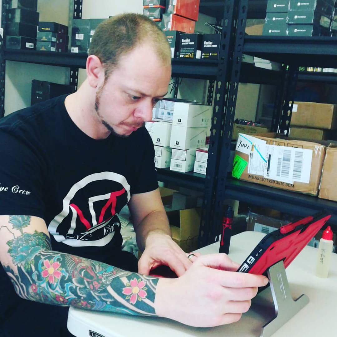 RemixJuiceCOM's tweet photo. #MiniRemixBar proposes 5 Premium #Ejuice in your #VapeShop #VapeCrew 61 station road east, Penrose, New Zealand 1061 #VapeLife #VapeCloud https://t.co/EkRHPIFBaa