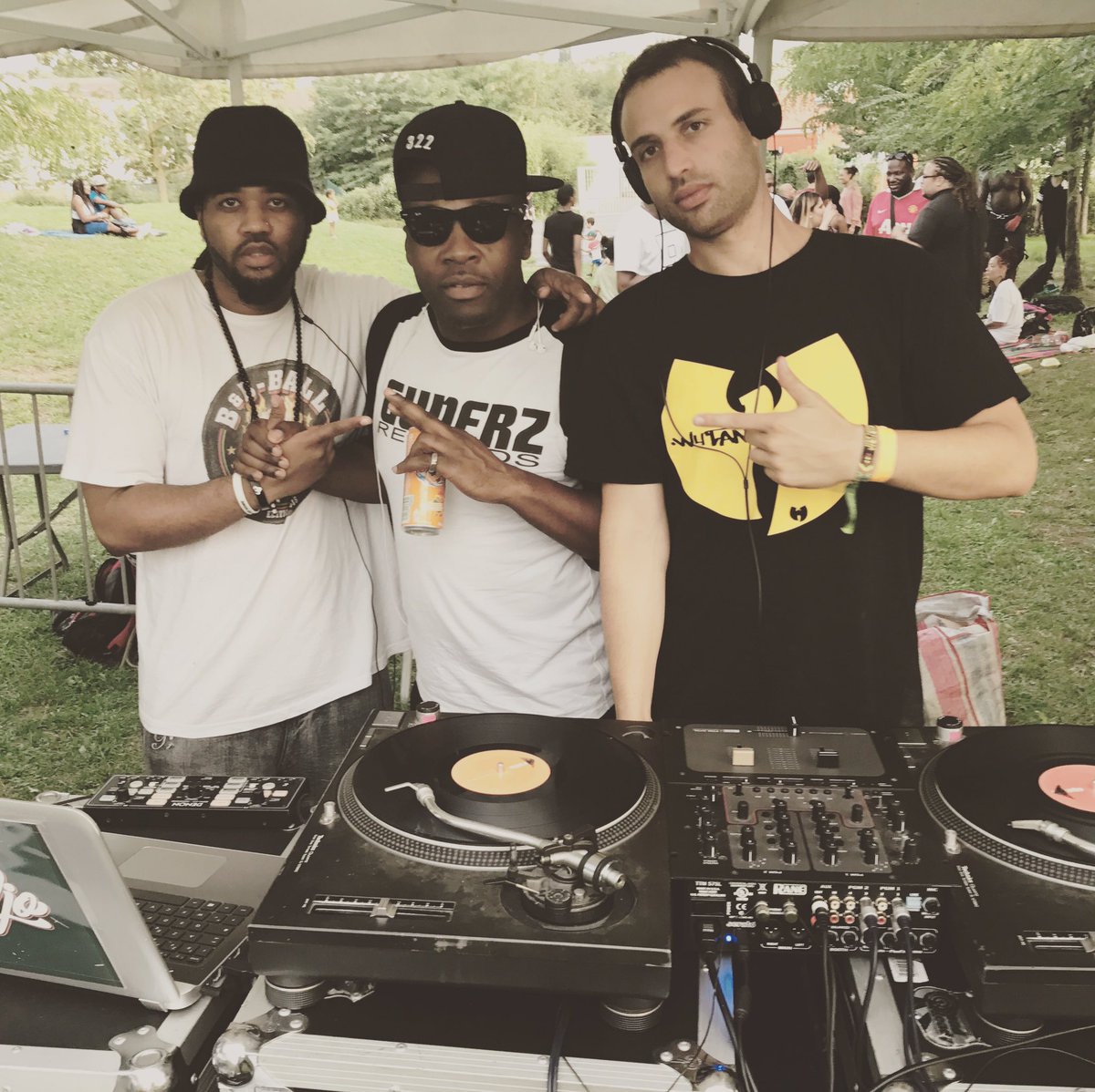LEKID322's tweet photo. #BBBALL #Basket #barbac #wutang #dj #music #rap #hiphop  #team91 #team94 #team322 #TeamGunerz #gunerzgang #LeKiD #paris #Paname #gangang 💯 https://t.co/yX3IjnzeXN