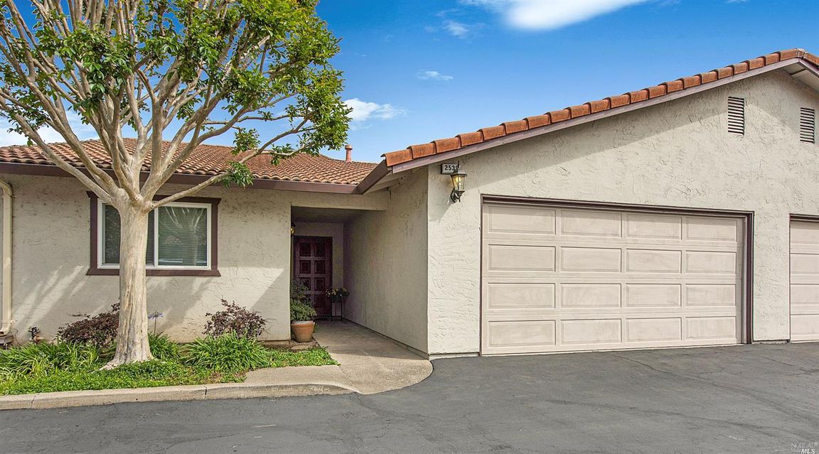 CRNapaValley's tweet photo. 2539 Solano Avenue LISTED for $489K in #Napa #California #MoveToNapa #NapaValley #ColdwellBanker #California https://t.co/aACYjM24K9 https://t.co/VA5O4MUtpy