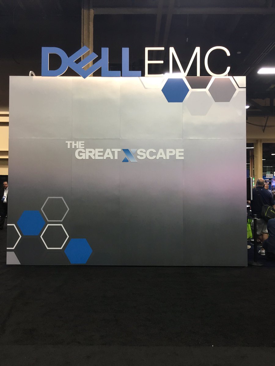aimatthias's tweet photo. Onsite this week for an experiential project with @DellEMC @VMworld  for @istrategylabs #work #vegas https://t.co/BWrL0Yt2U1