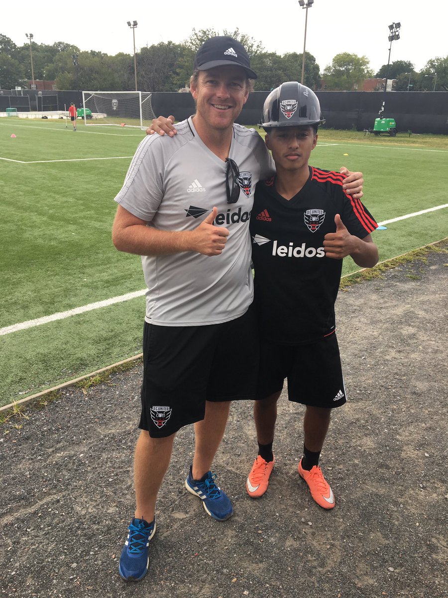 DCUyouth's tweet image. Week 3 17s Hard Hat: Iker Bustamante. One of the hardest working players in the academy. Iker is pictured w coach @rpmartin10 @Sandorb10