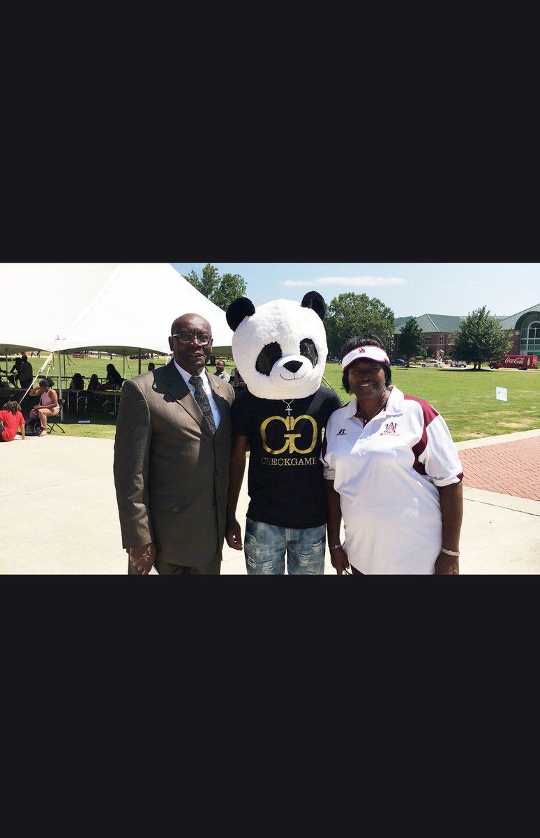 srt_check's tweet image. I got the President by my side. #checktherapper #checkgame #aamu