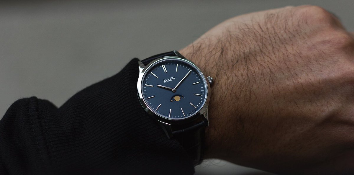 Urbasmblog's tweet image. If a man was made by his watch
Would you rather be classic and reliable or quirky and complex?
We say, @MAEN_watches
urbasm.com/2017/08/manhat…