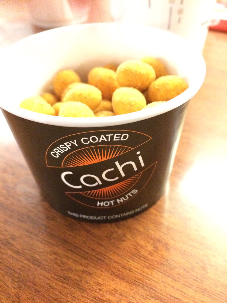 DaiLingual's tweet photo. Wedi bod ar y môr am 3 awr dwi'n bwyta Cachi...Why do I always end up eating any old crap on the last day of my #holidays? It's nuts https://t.co/hStcqbK9uT