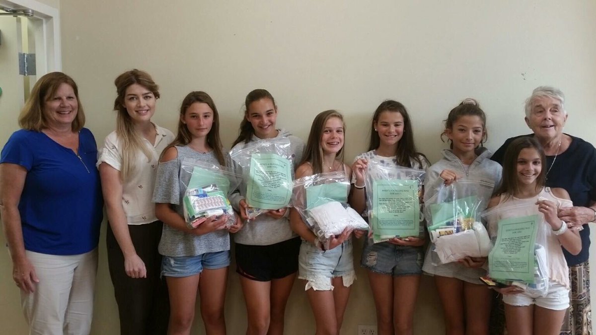 Aisling_Irish's tweet photo. Check out the confirmation class from St Mary's in Katonah. Great packages for the homeless #stmaryskatonah #homelessprogram #aislingcenter https://t.co/Ga37jiOzK1
