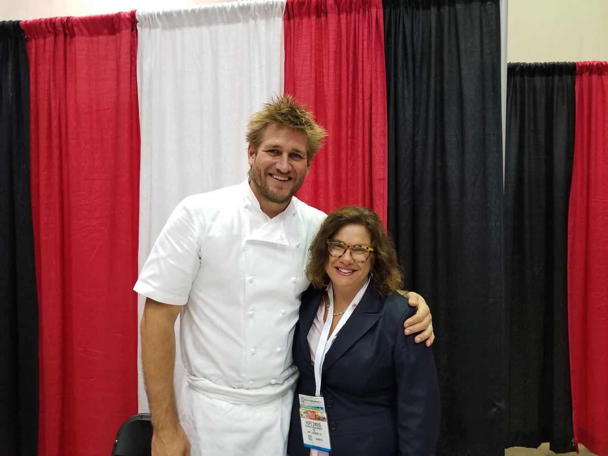Thanks darling <a href="/CurtisStone/">Chef Curtis Stone</a> for your amazing lamb chops! 😍 It was great to
be able to share what @RSIoperations is all about with you!