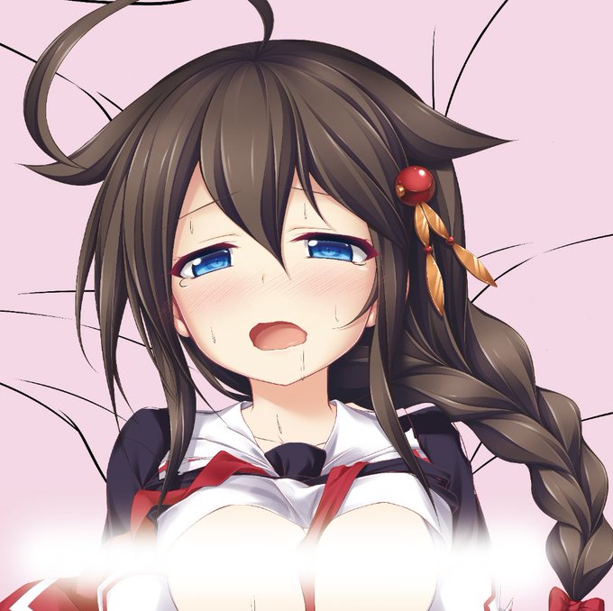 とりあえずpawooひと段落付いたと思うので
時雨抱き枕カバー進捗です
線画から調整&引き直し→塗りなおし中(現在)
な感じなので、冬の新刊のこと考えるとスゲーやばいですが
できる限り良いクオリティ出せるよう頑張ります! 