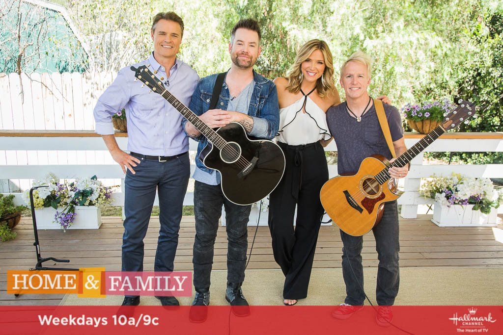 HomeandFamilyTV's tweet image. TUES! Singer &amp;amp; Songwriter @thedavidcook it talking about his new album and gives a special performance of #GimmeHeartbreak! 10a/9c!