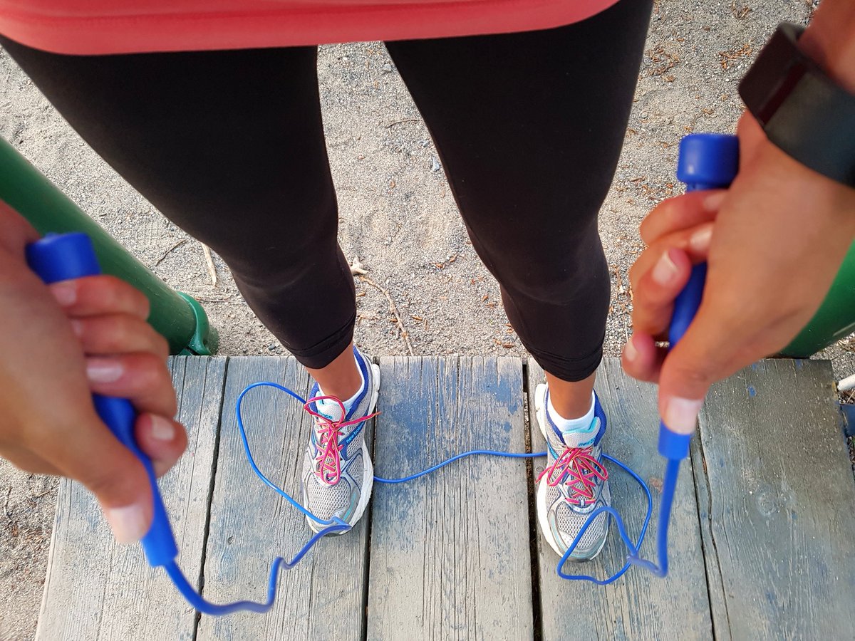 HeyItsMeMissJT's tweet photo. "What's puzzling you is the nature of my game." #alwayschangingitup #jumprope #practicingthosedoubleunders https://t.co/Sp3JVkUtq8
