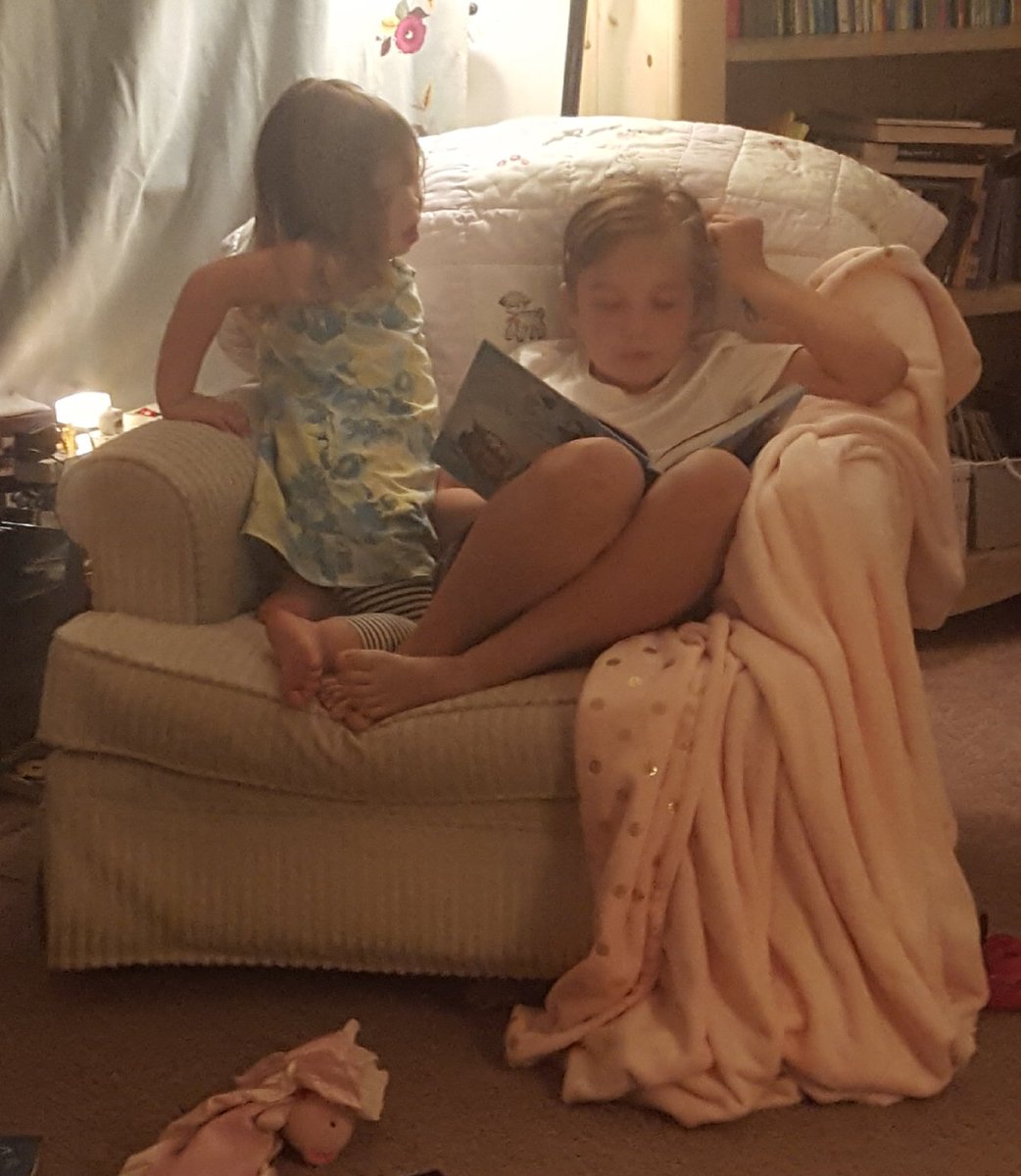 _bcpreston's tweet photo. Big brother reads to little sister!!! #howellreads https://t.co/kc8FHTlY1s