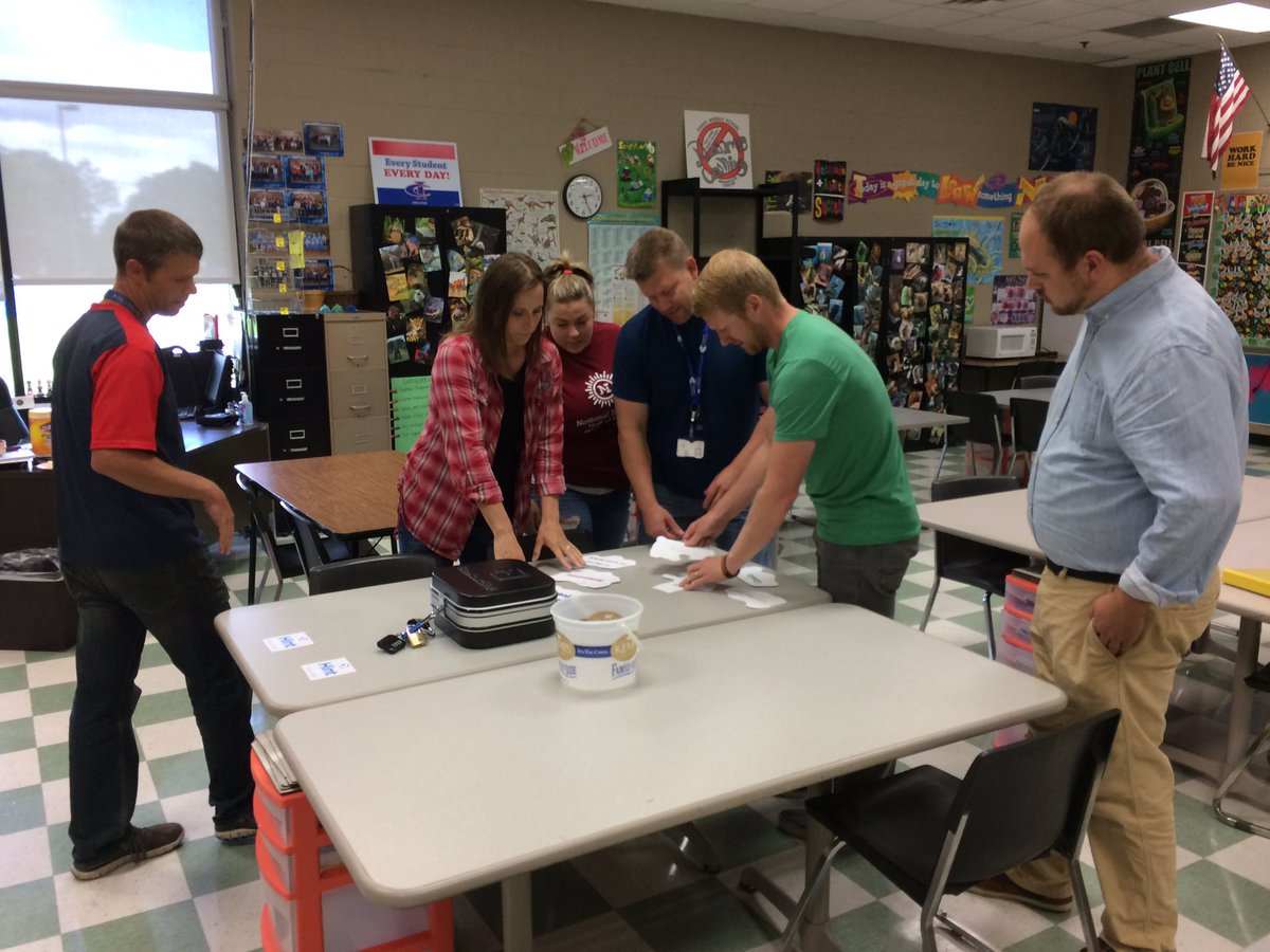imsandmnc's tweet photo. Great day with an awesome staff! Breakout EDU was awesome! Thanks to Patrick Morrow and Kim Nelles for planning and preparation!#BreakoutEDU https://t.co/R6dEpR6Tpu