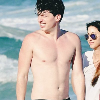 No soy un santo, considerame como un demonio en tu cabeza.