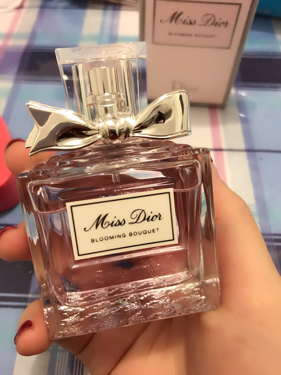 AleeChen1's tweet photo. Love your gift love u❤️ https://t.co/sxZVfvkriq