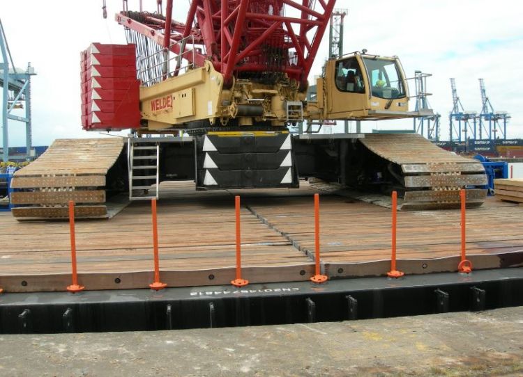 MikeQuinnASL's tweet photo. Three Damen Stan Pontoons to support construction of London’s ‘super #sewer’ https://t.co/L4EyK9GEyI #drainage #sewerage #asl https://t.co/yFeZL10eWc