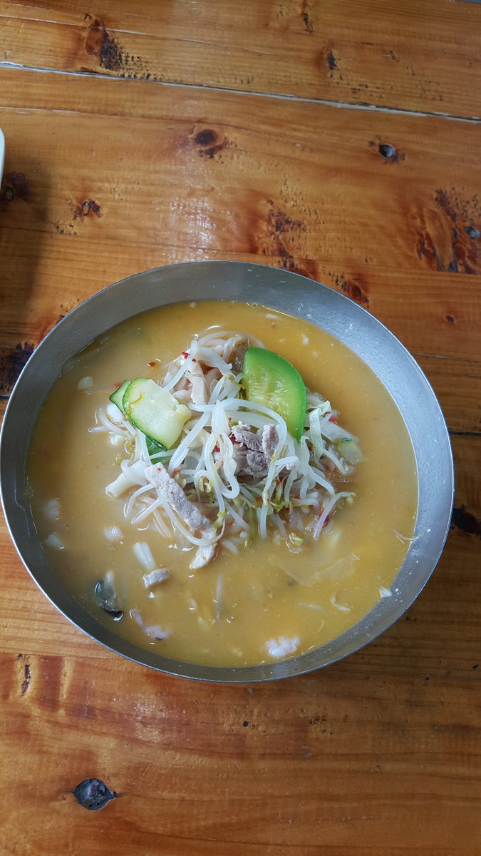 수요미식회, 백종원의 3대천왕에 나온 제주 서귀포 중국집 '아서원'
짬뽕,짜장을 먹어 보았다.
P.D가 친척임이 틀림없다.. ㅡㅡ