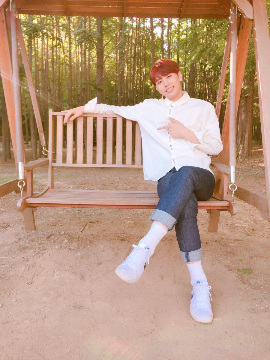 SF9_FANCLUB's tweet photo. [📷] 숨겨왔던 나의- 미공개 사진 모두 FANTASY에게 줄게🎶 #SF9_is...

오늘의 Target 💘
재윤이 옆자리는 FANTASY자리❣️

#SF9 #에스에프나인 #재윤 #JAEYOON https://t.co/N9NRZjV5fv
