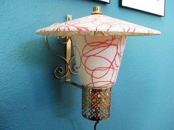 SquirrelAwayVtg's tweet photo. Vintage Wall Sconce Fiberglass Shades Mid Century Modern https://t.co/pCLuPE24uG  @Etsy #AtomicLamp #1950s #vintagelighting #kitsch #kitschy https://t.co/FbgbmyzcRw