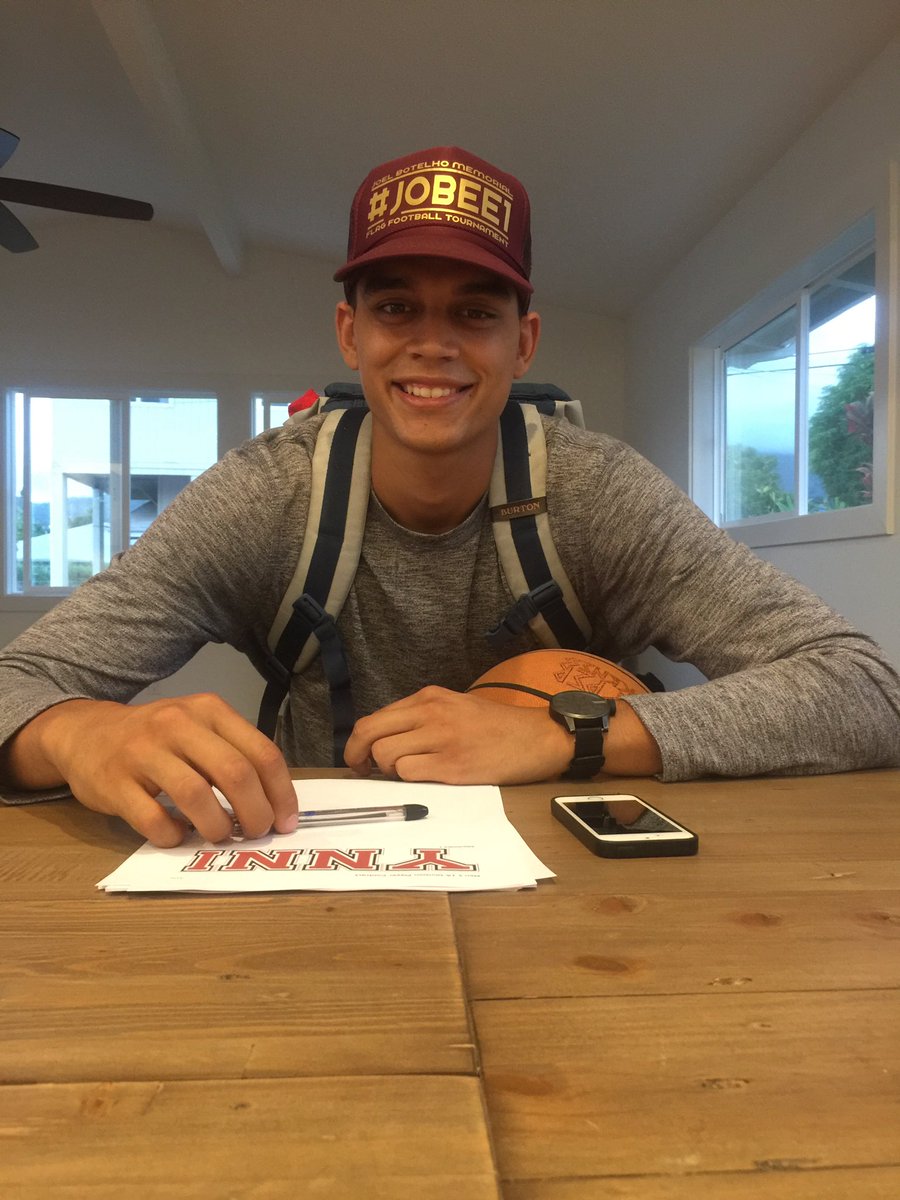 eastbaymbb's tweet photo. Not only did this Pio sign w/ Oulun NMKY, 1st division Finland but he became a 1st gen college grad.  Life changing week 👏🏻👏🏻#grad #pro #EB https://t.co/LrIxolP0Vl