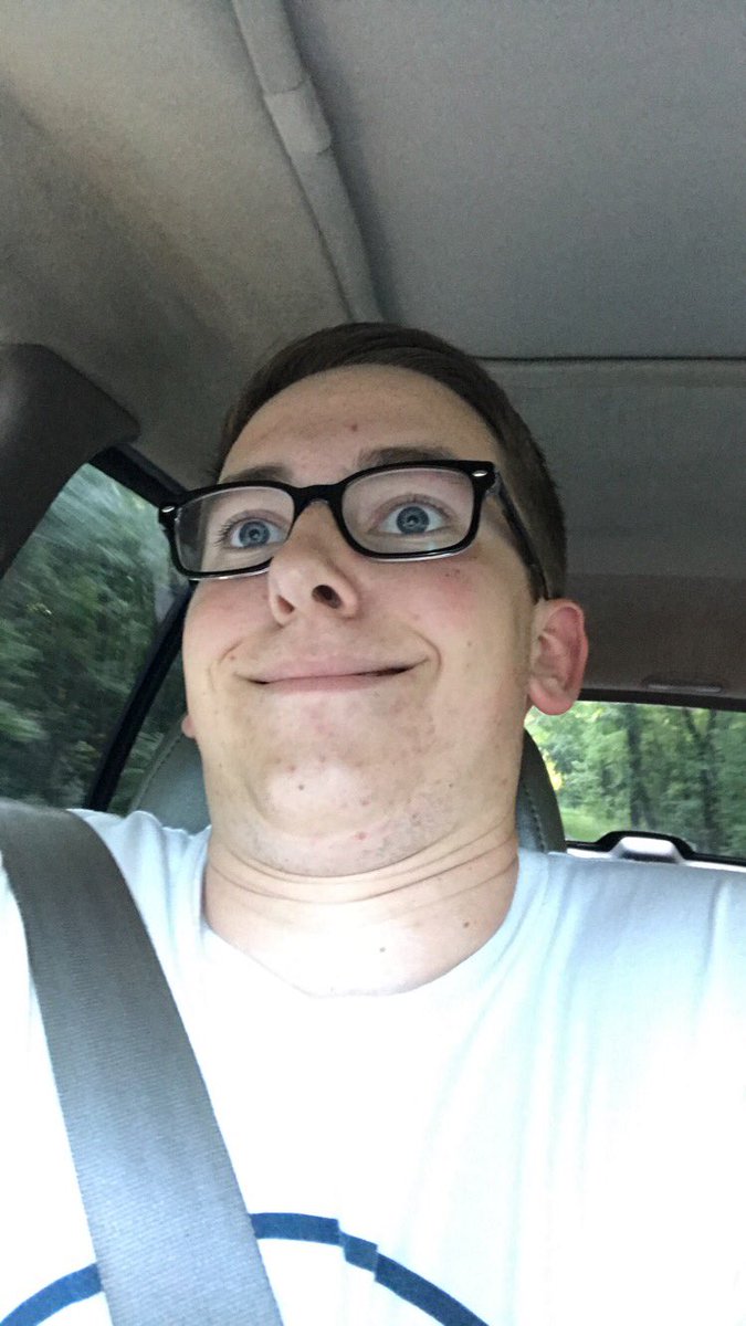 Bernadette told me I look like a squash. RT for squash Fav for regular human being.