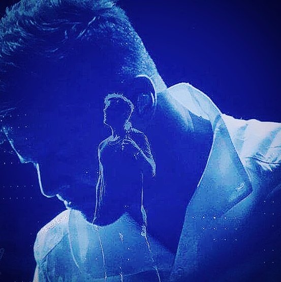 RICKYMARTIN_ARG's tweet photo. @ricky_martin te acordas ? #oneworld2015 que fotasa !! Esta foto eso mas !!! Como disfrutamos de ti !!!Rey !😢te extrañamos ! https://t.co/fSnbZJpbBc