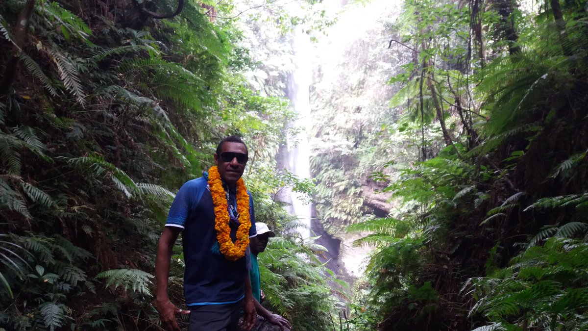 lingbahn80's tweet image. Yapilmae waterfalls ,Tanna #toktok2017