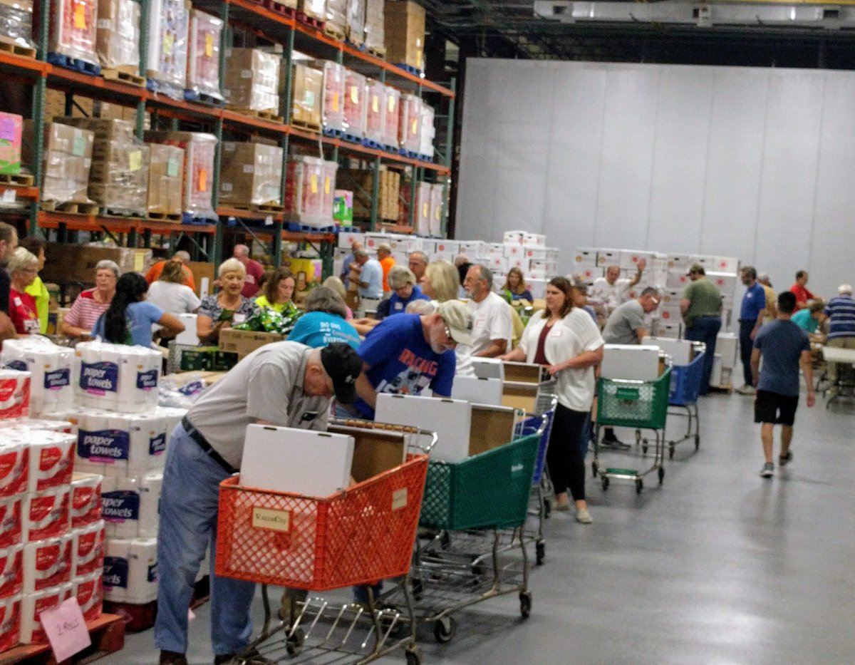 2,000 Family Food Boxes filled today by more than 300 volunteers! To be delivered to Texas disaster sufferers this week! #disasterrelief