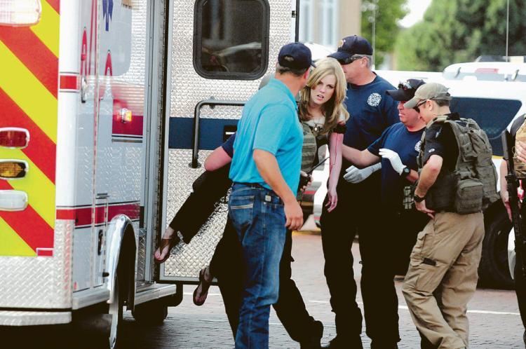 fairedelargents's tweet photo. Two dead, four wounded after gunman opens fire at N.M. library https://t.co/ZtYCVvDanR https://t.co/5RD4vZmJcs
